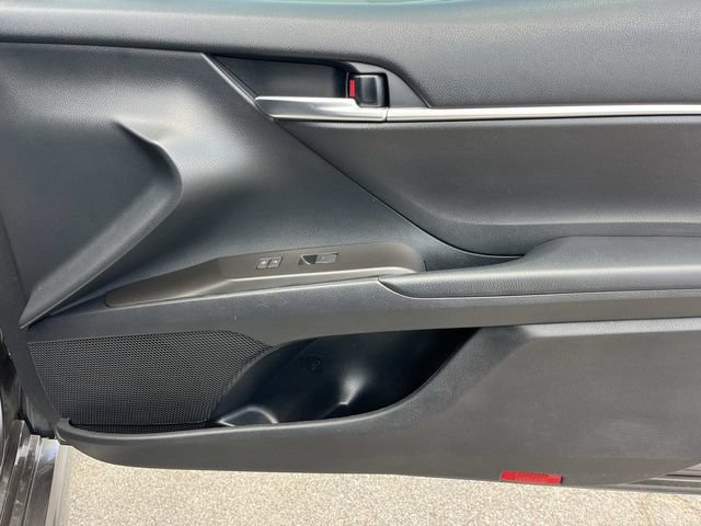 Used 2021 Toyota Camry SE FWD image 26