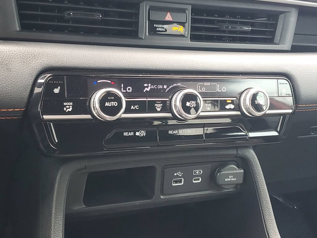 Used 2023 Honda Pilot Sport image 18