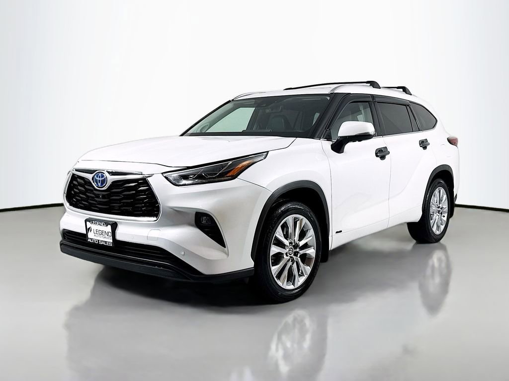 Used 2024 Toyota Highlander Limited AWD/4WD image 1