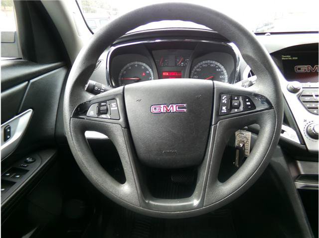 Used 2017 GMC Terrain SLE image 18