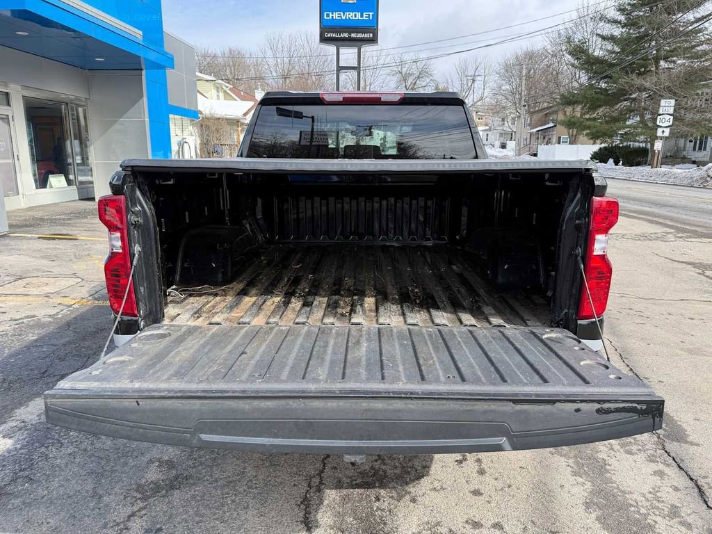 Used 2023 Chevrolet Silverado 1500 LT image 30