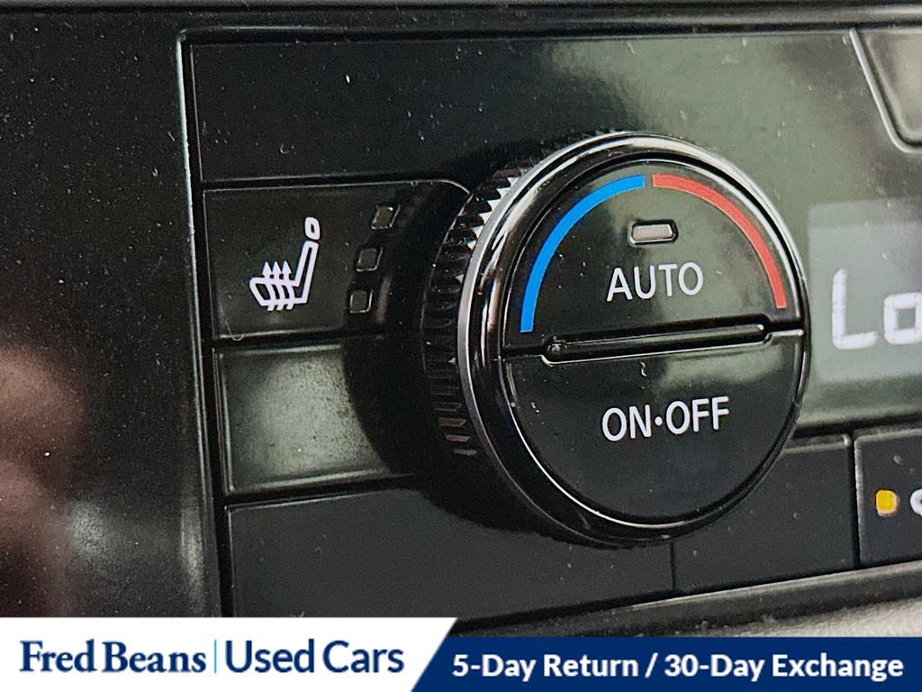Used 2024 Nissan Pathfinder SV AWD/4WD image 26