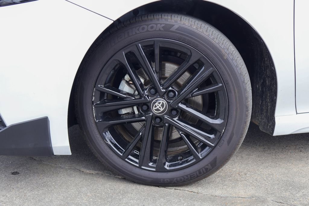 Used 2025 Toyota Camry SE FWD image 28