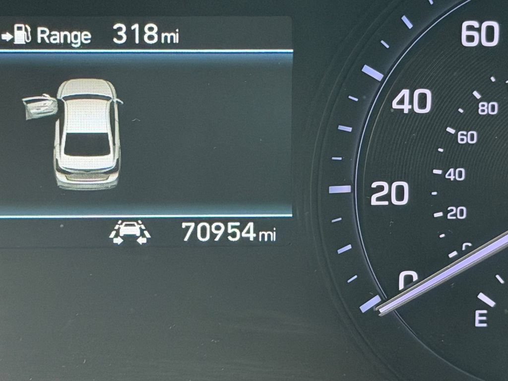 Used 2018 Genesis G80 3.8 RWD image 24