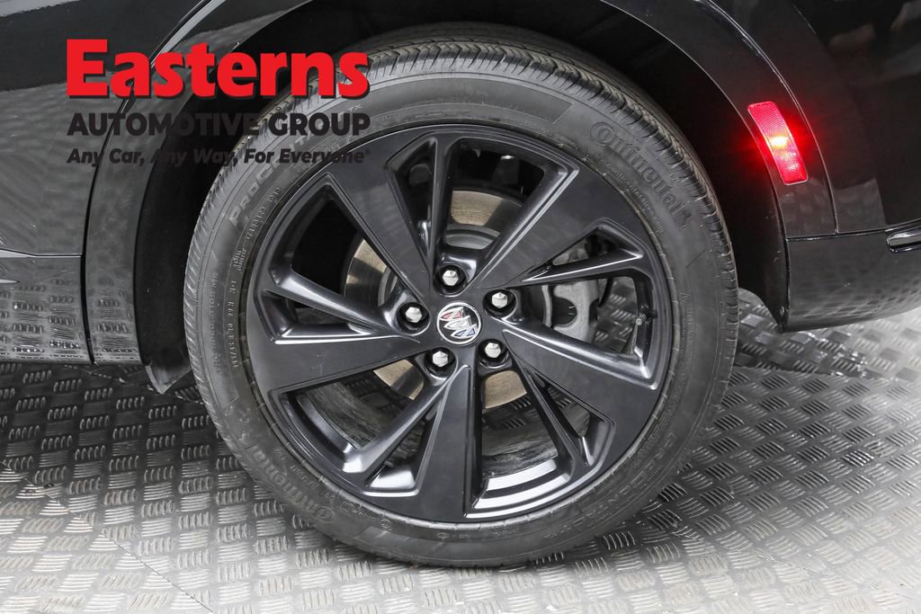Used 2023 Buick Envision Essence w/ Sport Touring Package image 8