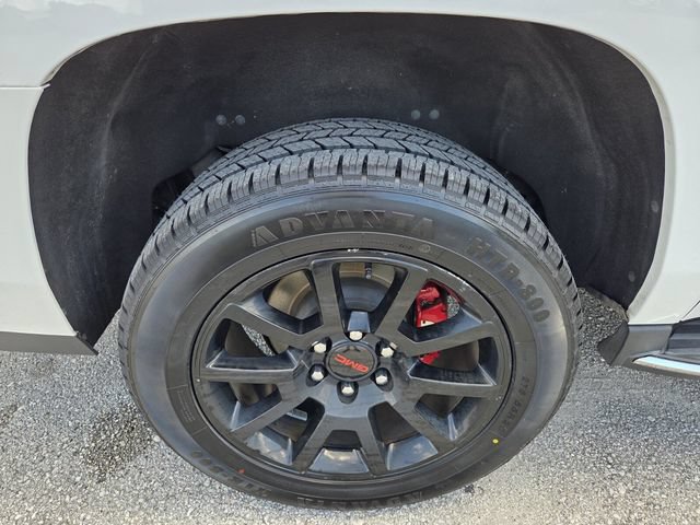 Used 2018 GMC Yukon XL Denali w/ Open Road Package AWD/4WD image 9