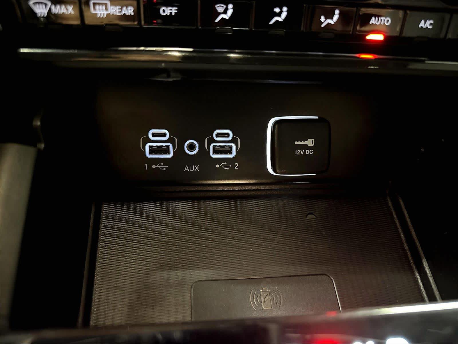 Used 2023 Jeep Grand Cherokee L Limited w/ Luxury Tech Group II AWD/4WD image 33