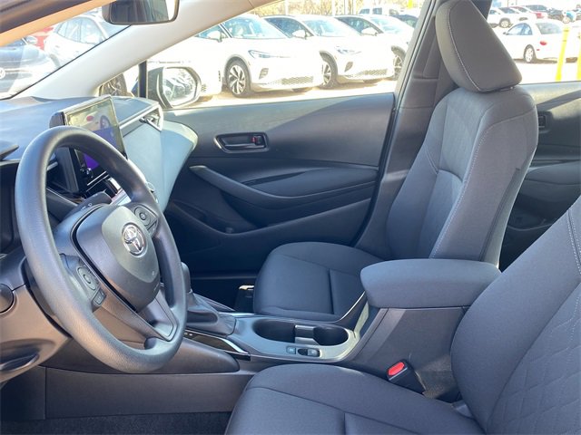 Used 2025 Toyota Corolla LE image 19