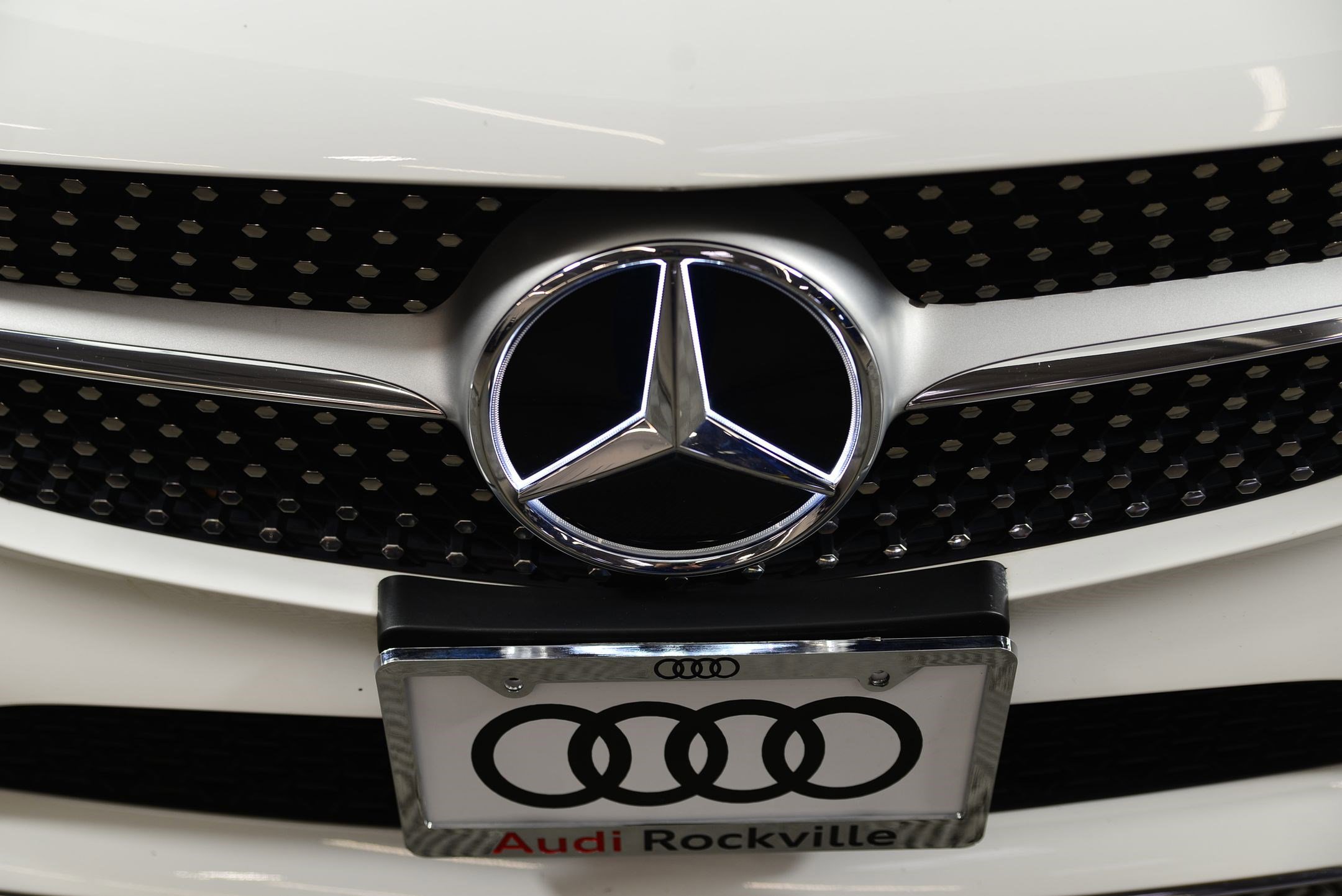 Used 2019 Mercedes-Benz C 300 4MATIC Sedan image 19