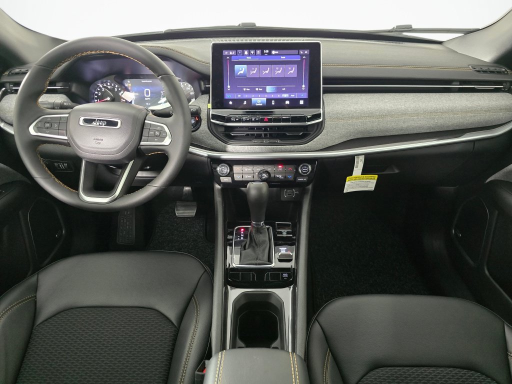 New 2026 Jeep Compass Latitude AWD/4WD image 19