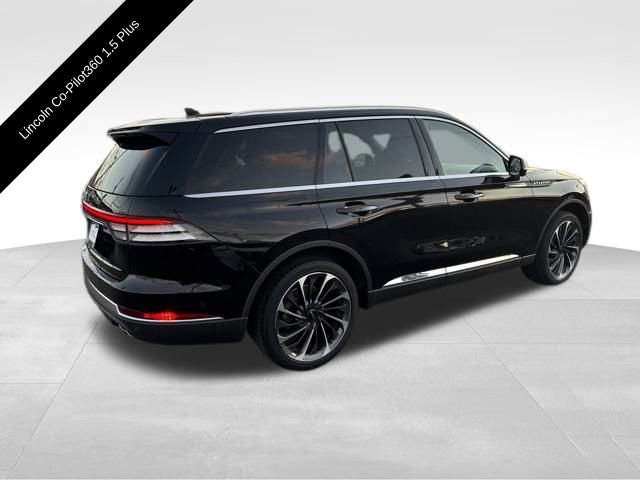 Certified 2023 Lincoln Aviator Reserve w/ Equipment Group 201A image 8