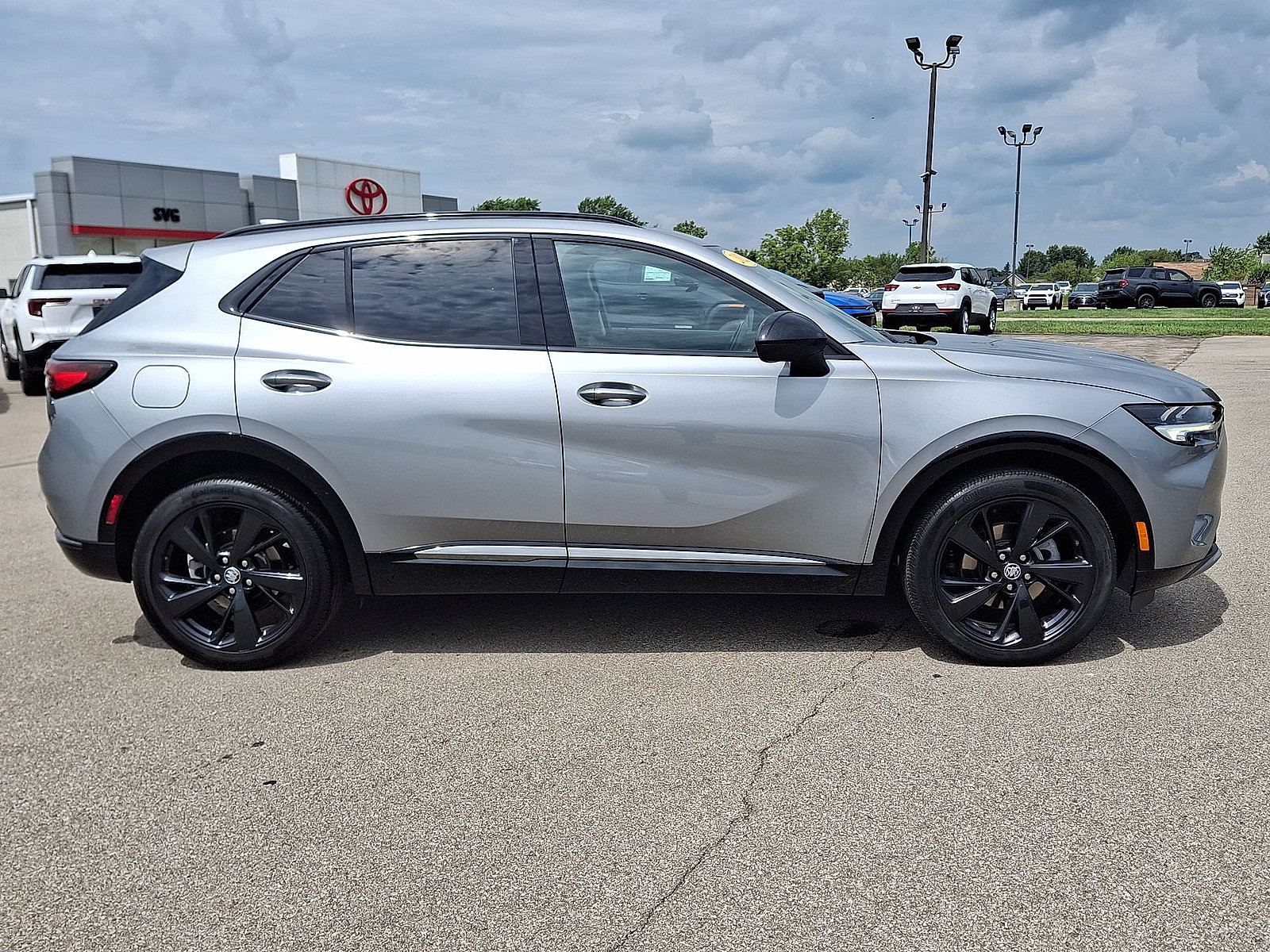 Used 2023 Buick Envision Essence w/ Sport Touring Package AWD/4WD image 26