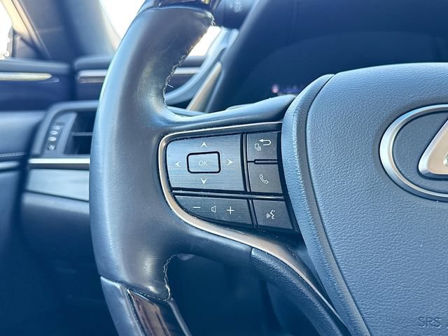 Used 2020 Lexus ES 300h w/ Premium Package FWD image 35