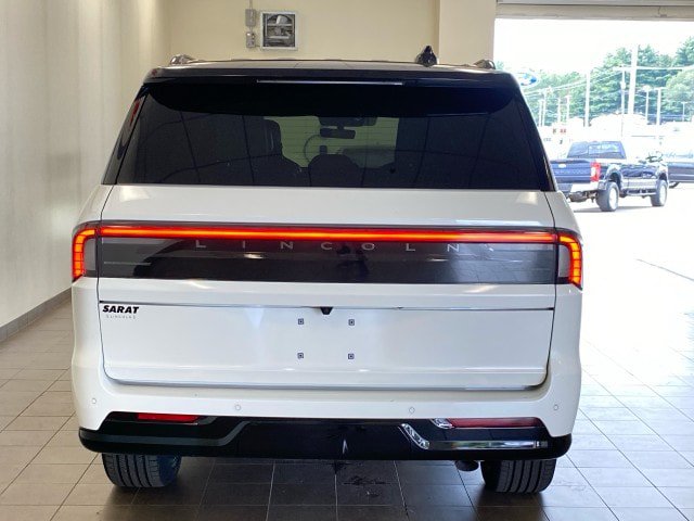 New 2027 Lincoln Navigator L Black Label AWD/4WD image 6
