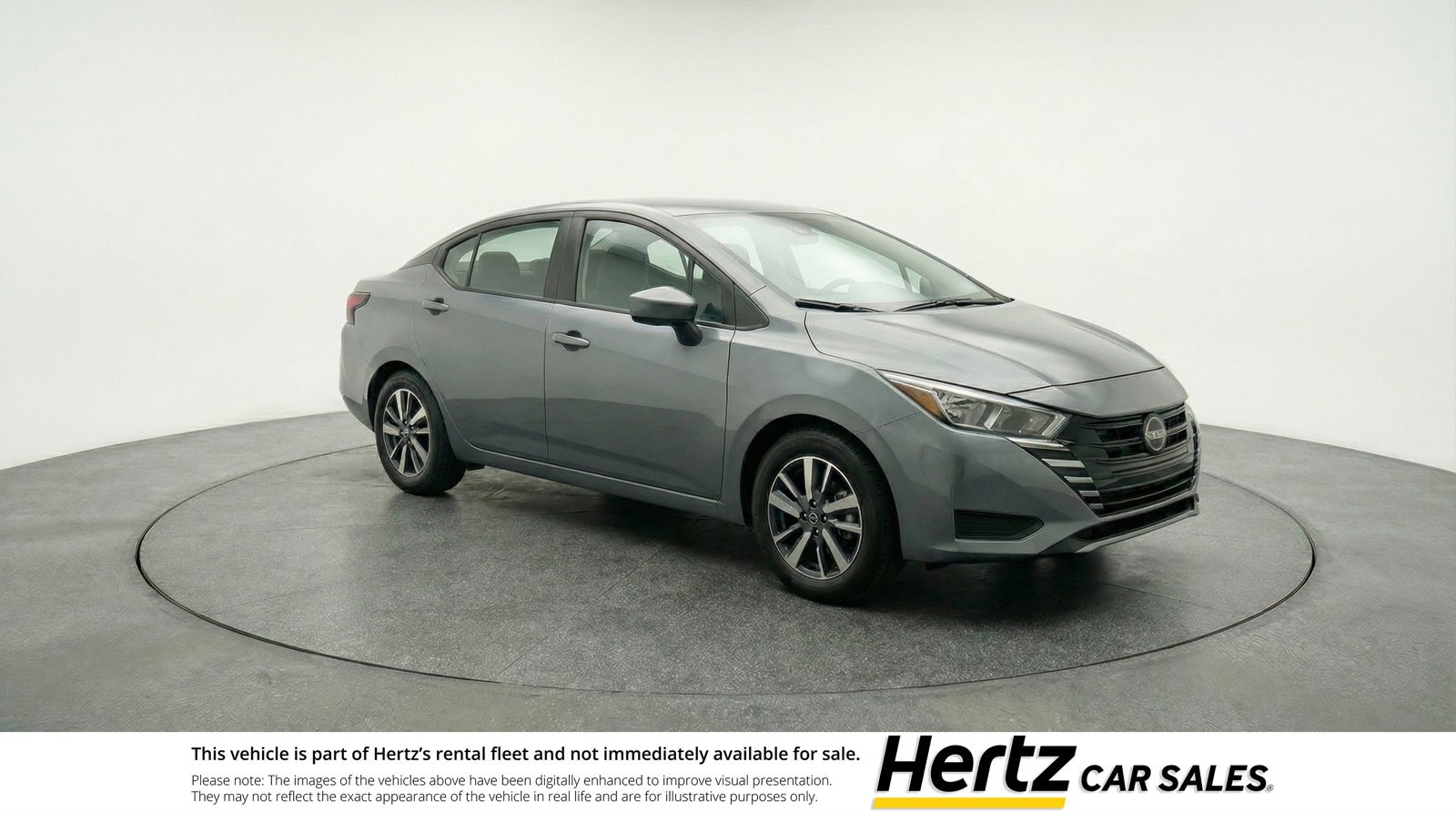 Used 2025 Nissan Versa SV image 1