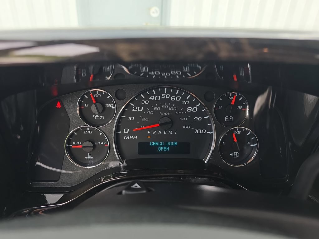 Used 2022 GMC Savana 2500 w/ Enhanced Convenience Package RWD image 18
