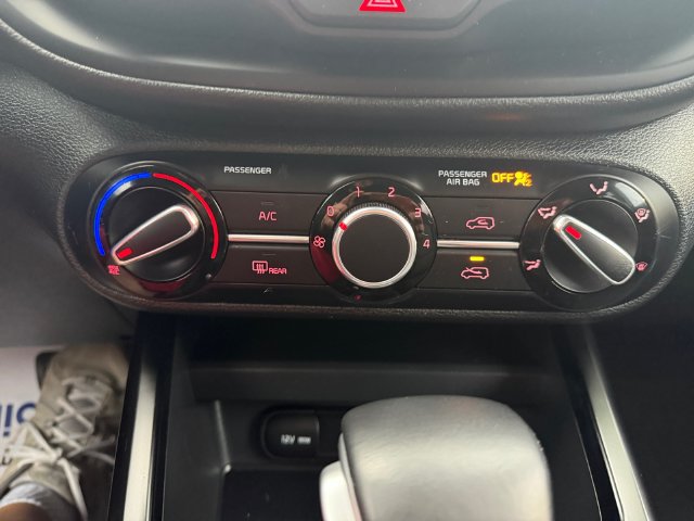 Certified 2021 Kia Soul GT-Line FWD image 24