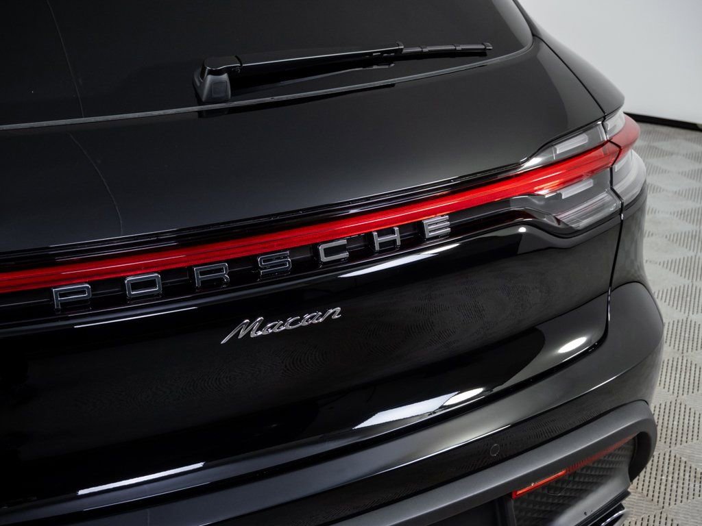 New 2026 Porsche Macan AWD/4WD image 37