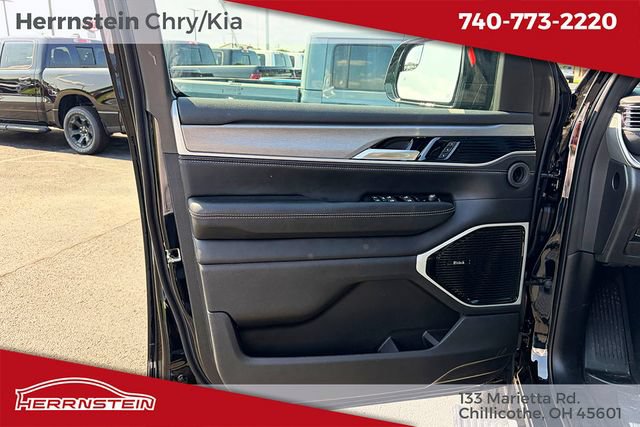 New 2026 Jeep Grand Wagoneer Limited AWD/4WD image 13