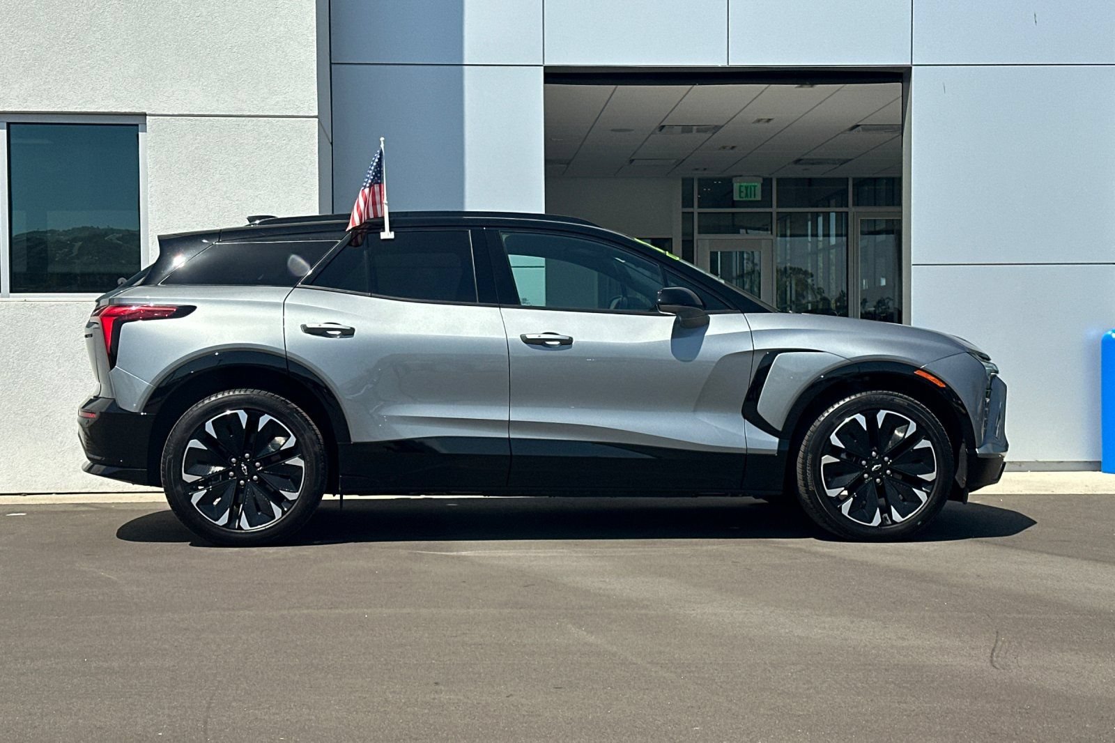 Used 2025 Chevrolet Blazer EV RS AWD/4WD image 3