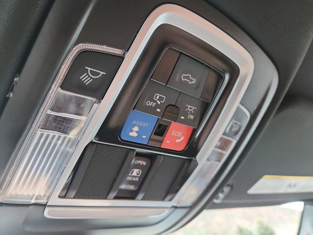 Used 2022 RAM 1500 Limited w/ Bed Utility Group image 26