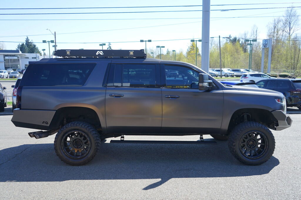 Used 2018 Chevrolet Suburban Premier AWD/4WD image 6