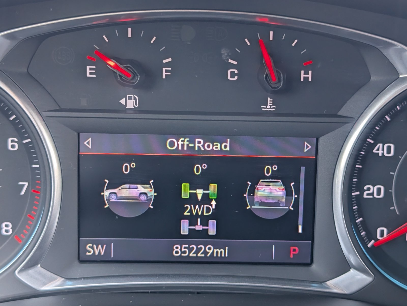 Used 2020 Chevrolet Traverse LT w/ LPO, Blackout Package AWD/4WD image 6