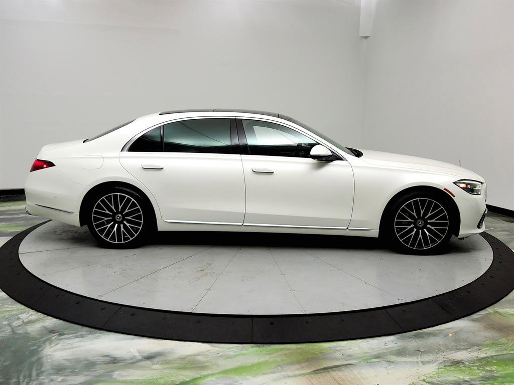 Used 2022 Mercedes-Benz S 500 4MATIC image 4
