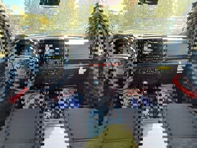 New 2025 Nissan Frontier PRO-4X image 19