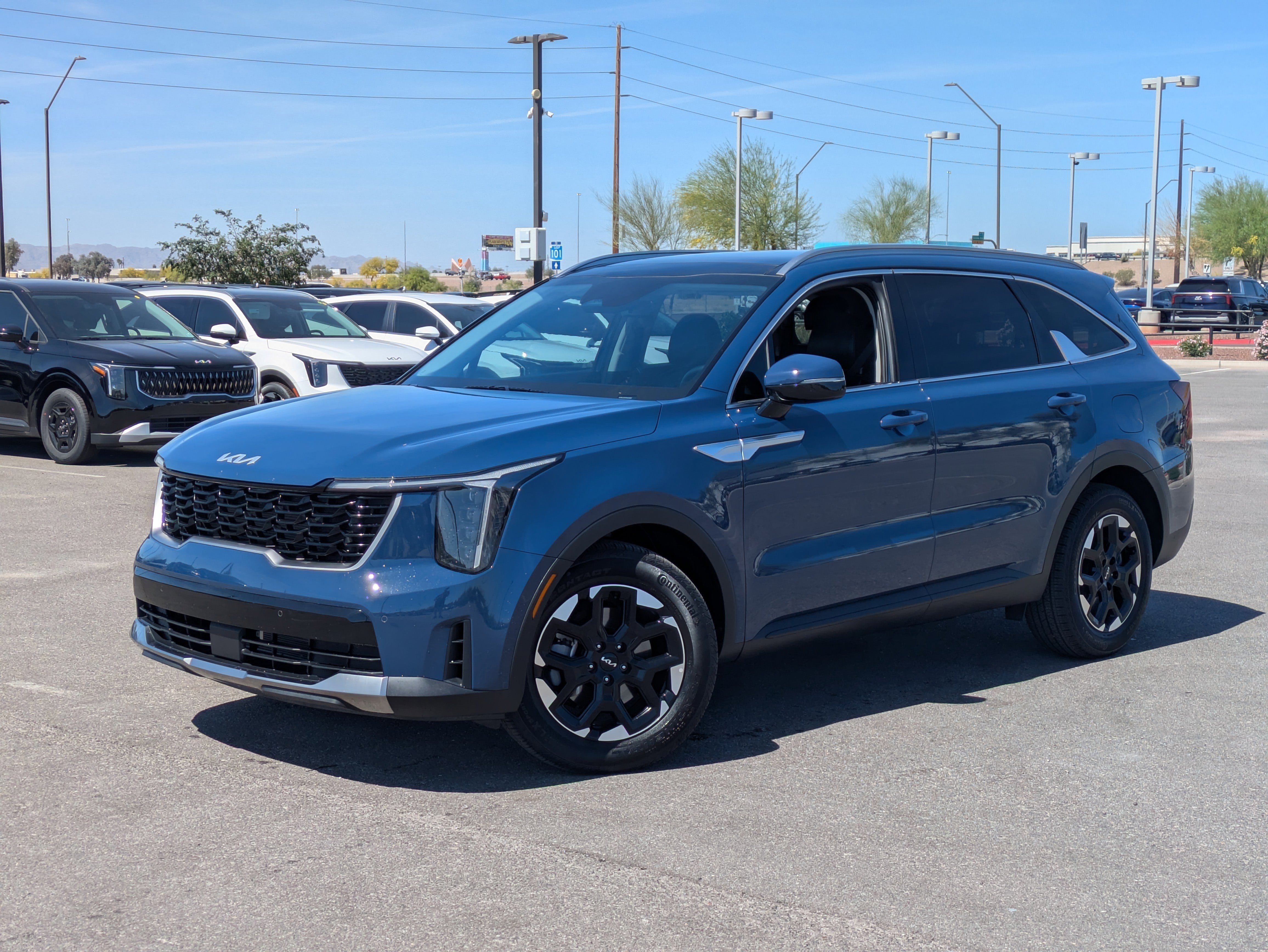 Certified 2025 Kia Sorento S w/ Panoramic Sunroof Package FWD image 32