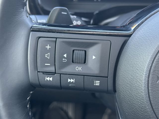 Certified 2025 Nissan Pathfinder Platinum FWD image 27