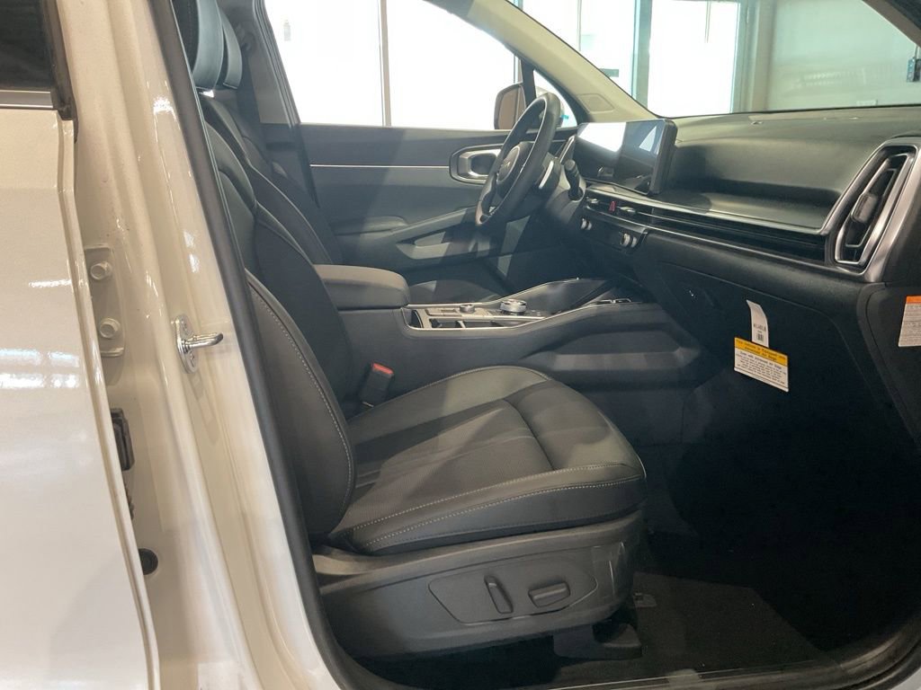 New 2025 Kia Sorento EX image 28