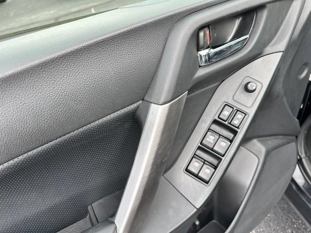 Used 2014 Subaru Forester 2.5i Limited AWD/4WD image 14