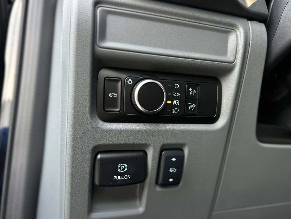 New 2025 Ford F150 Lightning XLT image 58