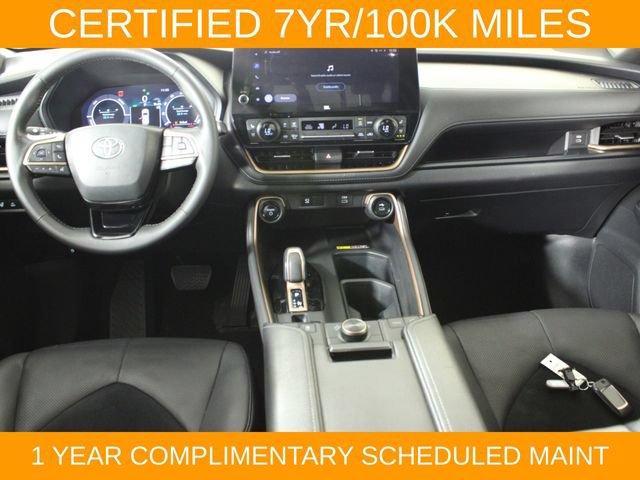 Used 2024 Toyota Grand Highlander AWD Hybrid image 13