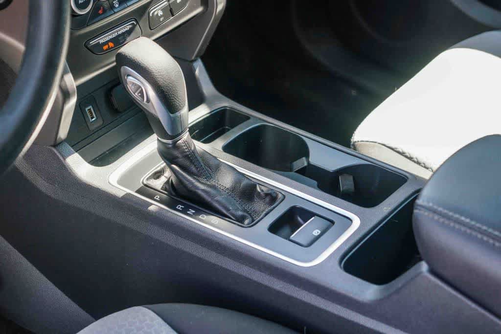 Used 2019 Ford Escape SE FWD image 18