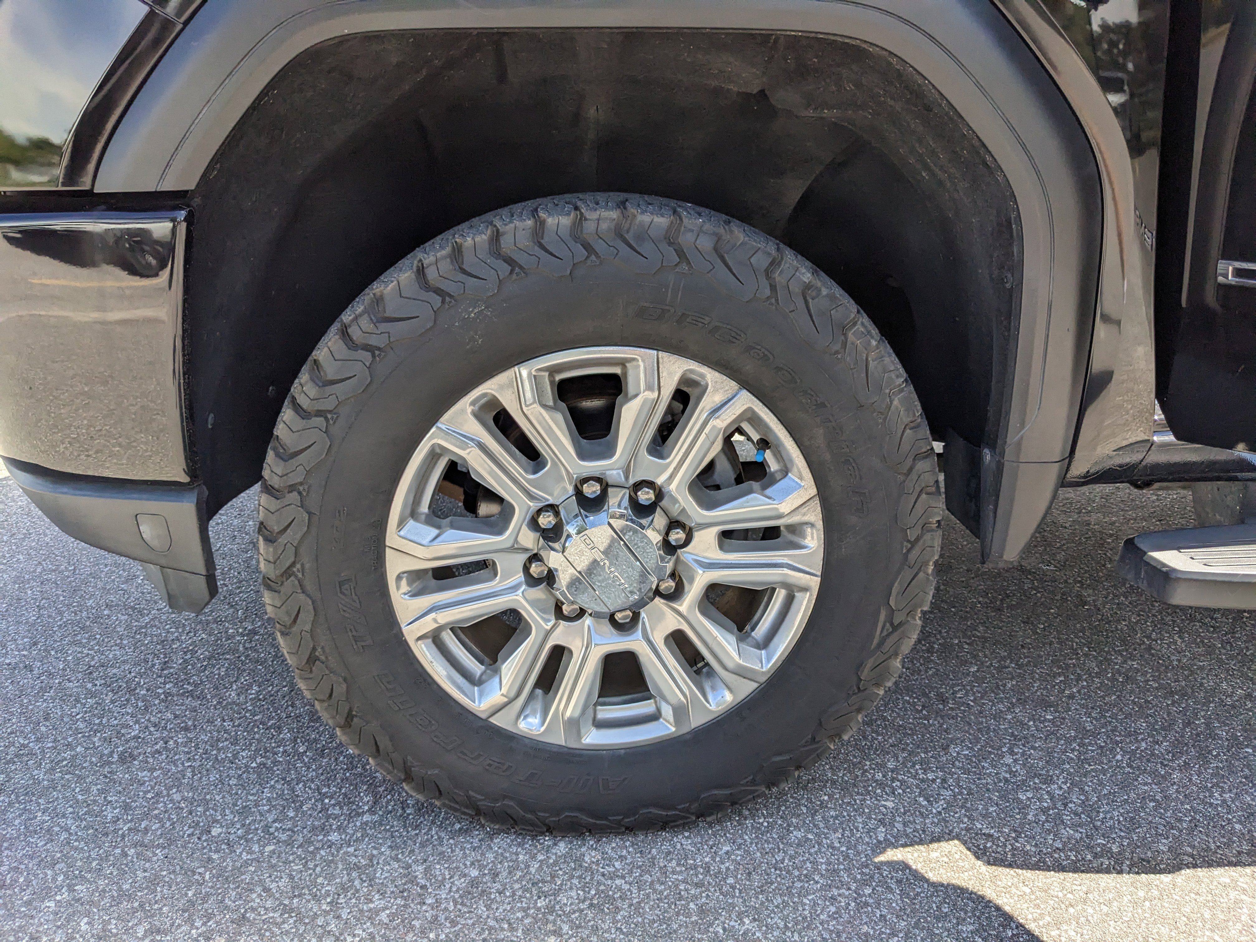 Used 2020 GMC Sierra 2500 Denali w/ Technology Package image 38