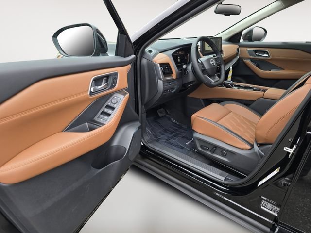 New 2026 Nissan Rogue Platinum AWD/4WD image 17