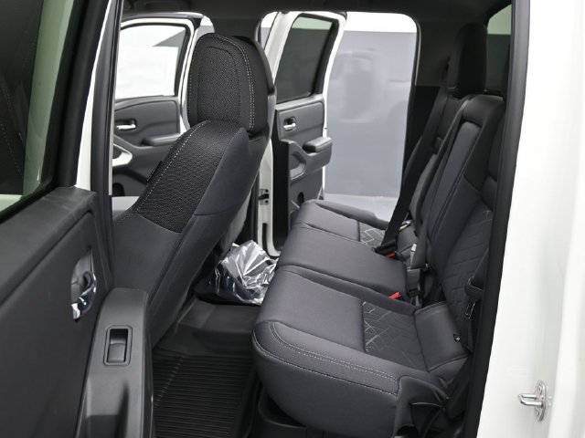 New 2026 Nissan Frontier SV w/ All-Weather Content Package AWD/4WD image 9