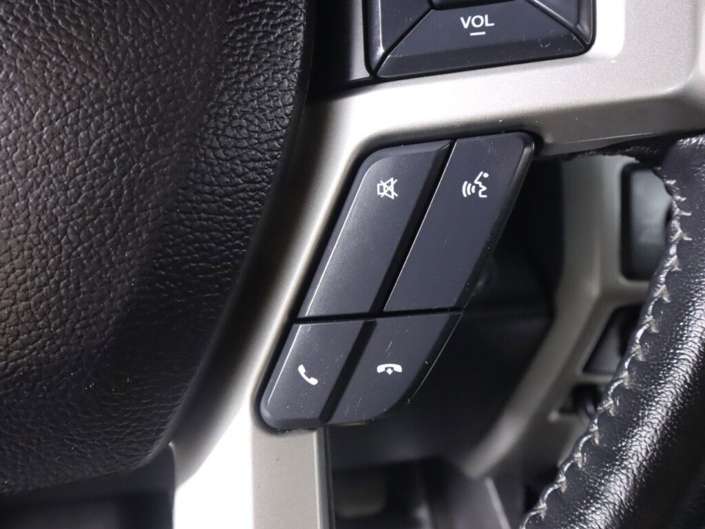 Used 2018 Ford F150 Lariat w/ Equipment Group 501A Mid image 17