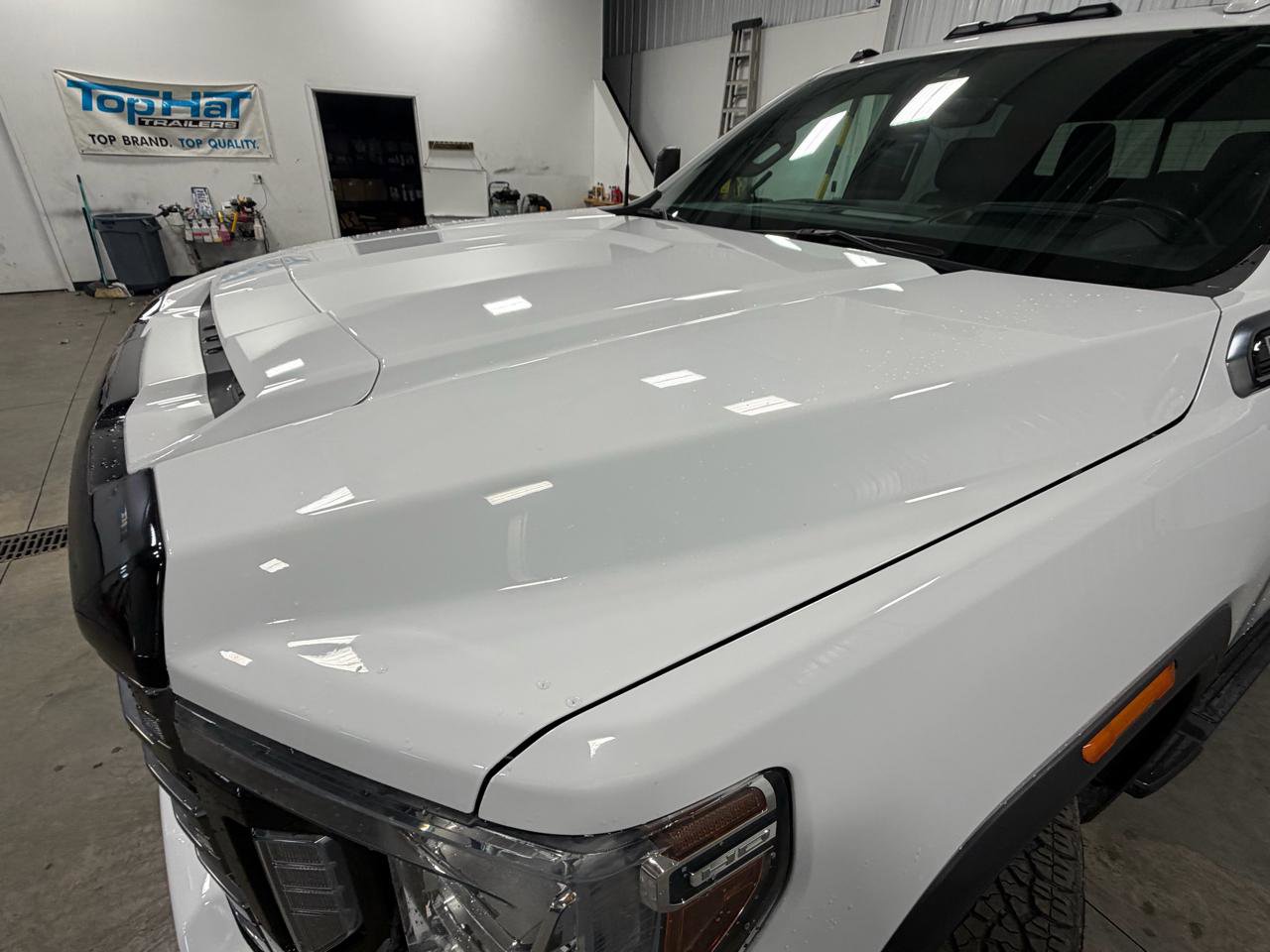 Used 2020 GMC Sierra 3500 AT4 w/ AT4 Premium Package AWD/4WD image 33