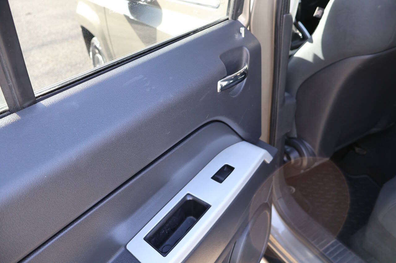 Used 2008 Jeep Patriot Sport FWD image 17