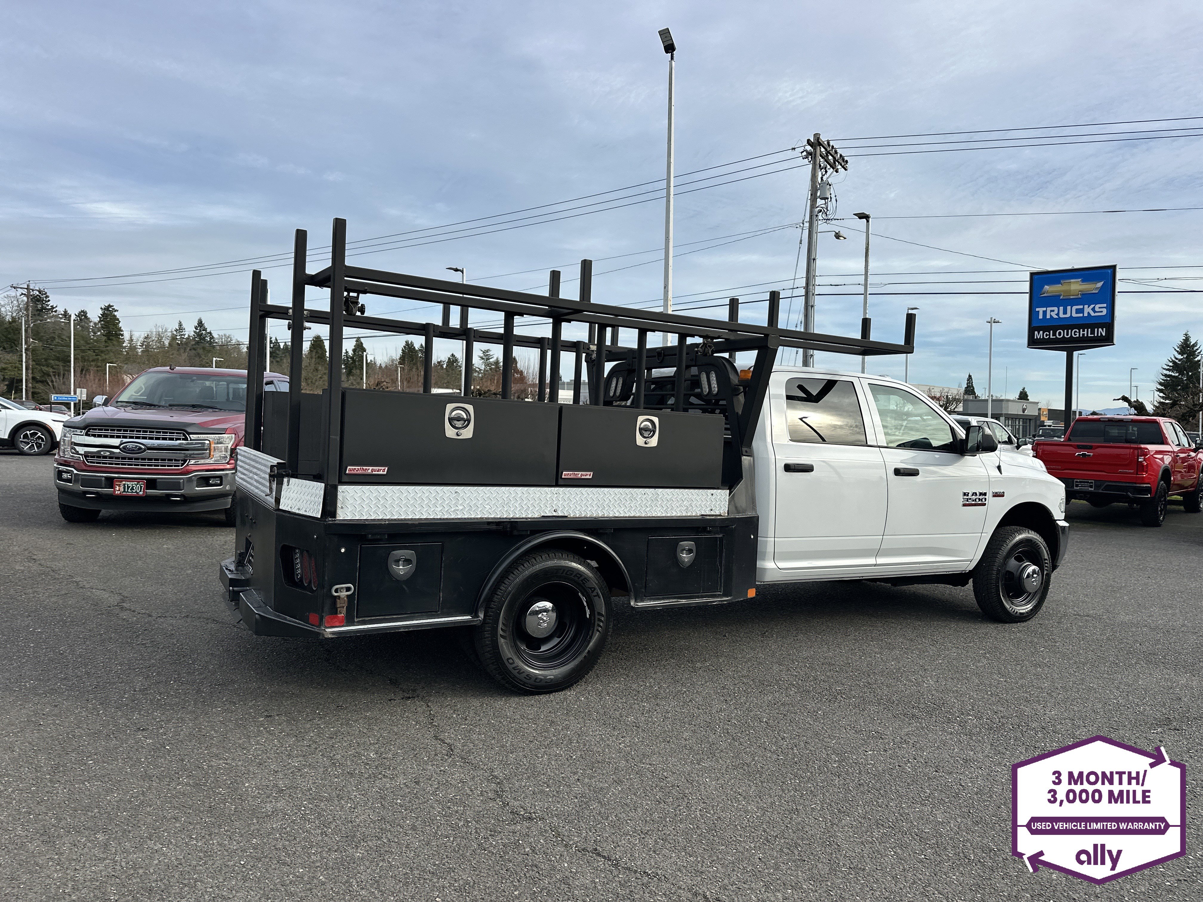 Used 2018 RAM 3500 Tradesman w/ Chrome Appearance Group AWD/4WD image 6