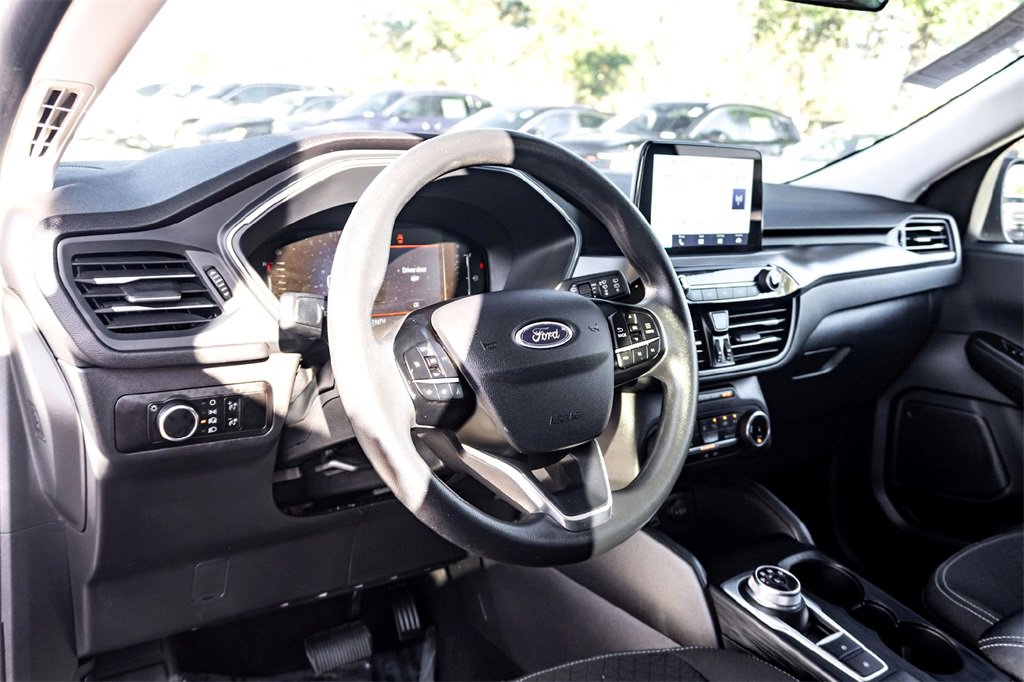 Used 2025 Ford Escape Active image 15