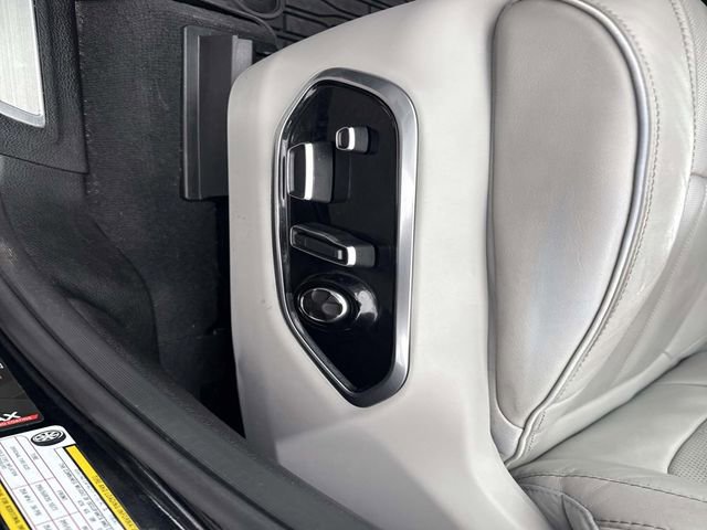 Used 2023 Jeep Grand Cherokee Overland w/ Luxury Tech Group IV AWD/4WD image 23