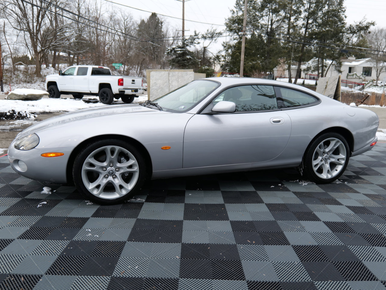 Used 2004 Jaguar XK8 Coupe image 70