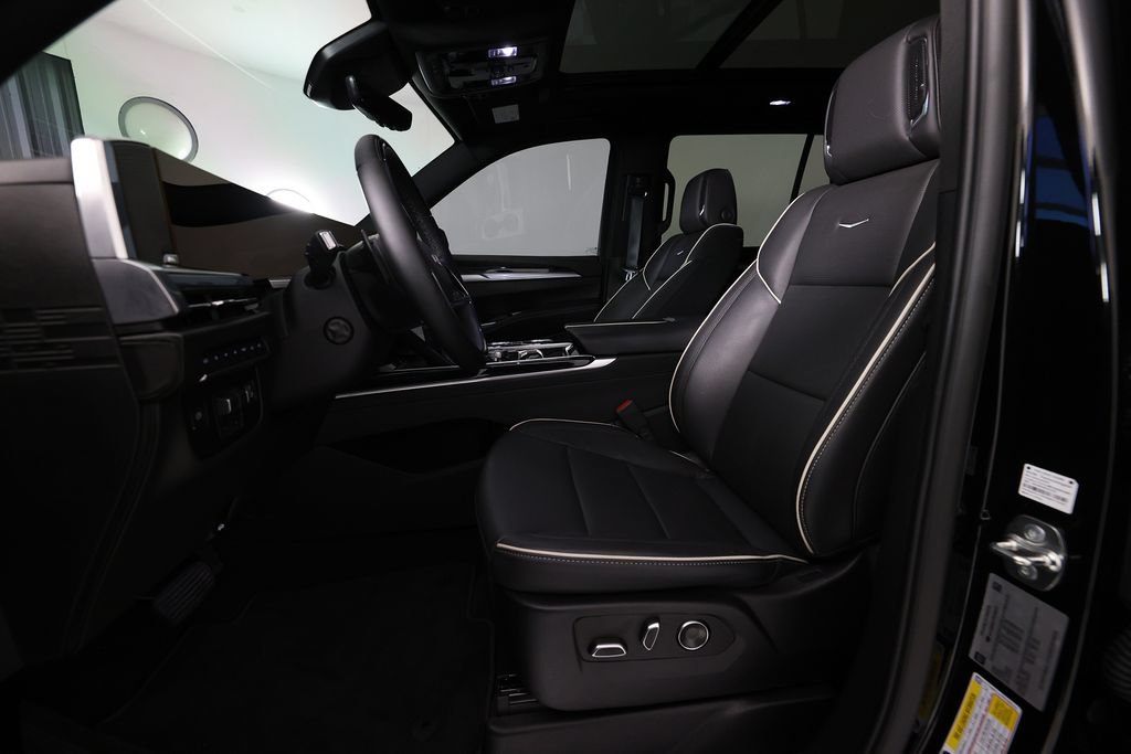 Used 2026 Cadillac Escalade Sport w/ LPO, ONYX Package AWD/4WD image 16