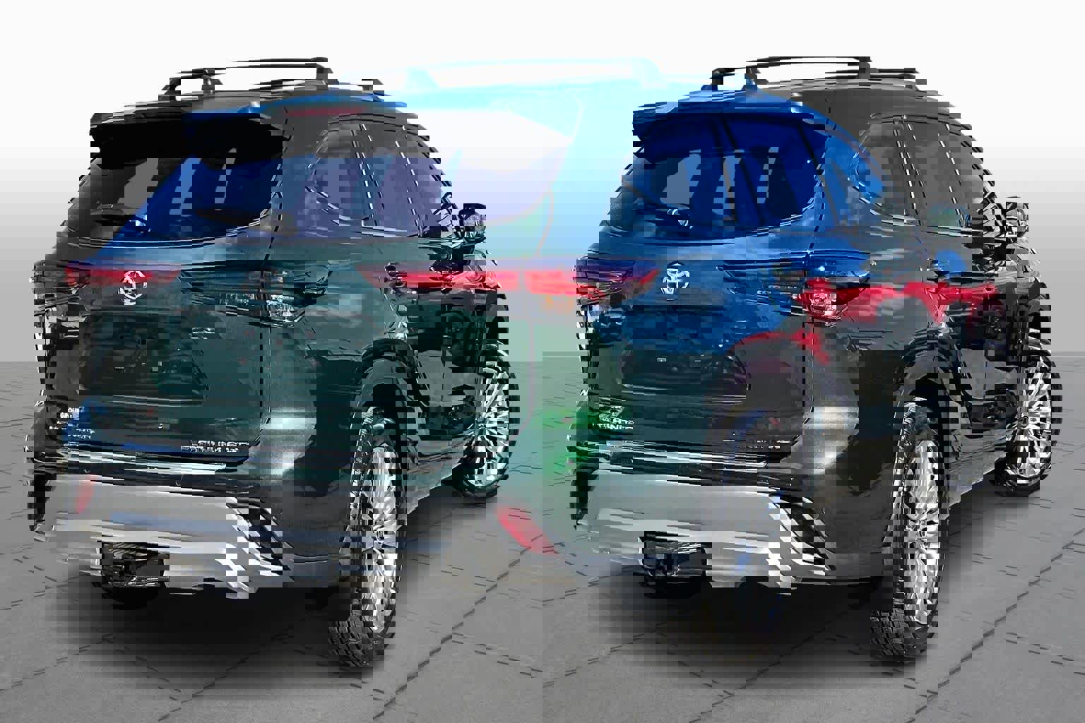 Certified 2025 Toyota Highlander Platinum image 13