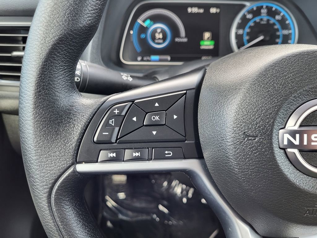 Used 2024 Nissan Leaf S image 17