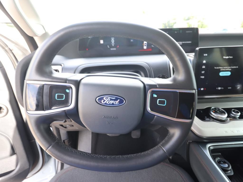 Used 2025 Ford Expedition Active RWD image 20